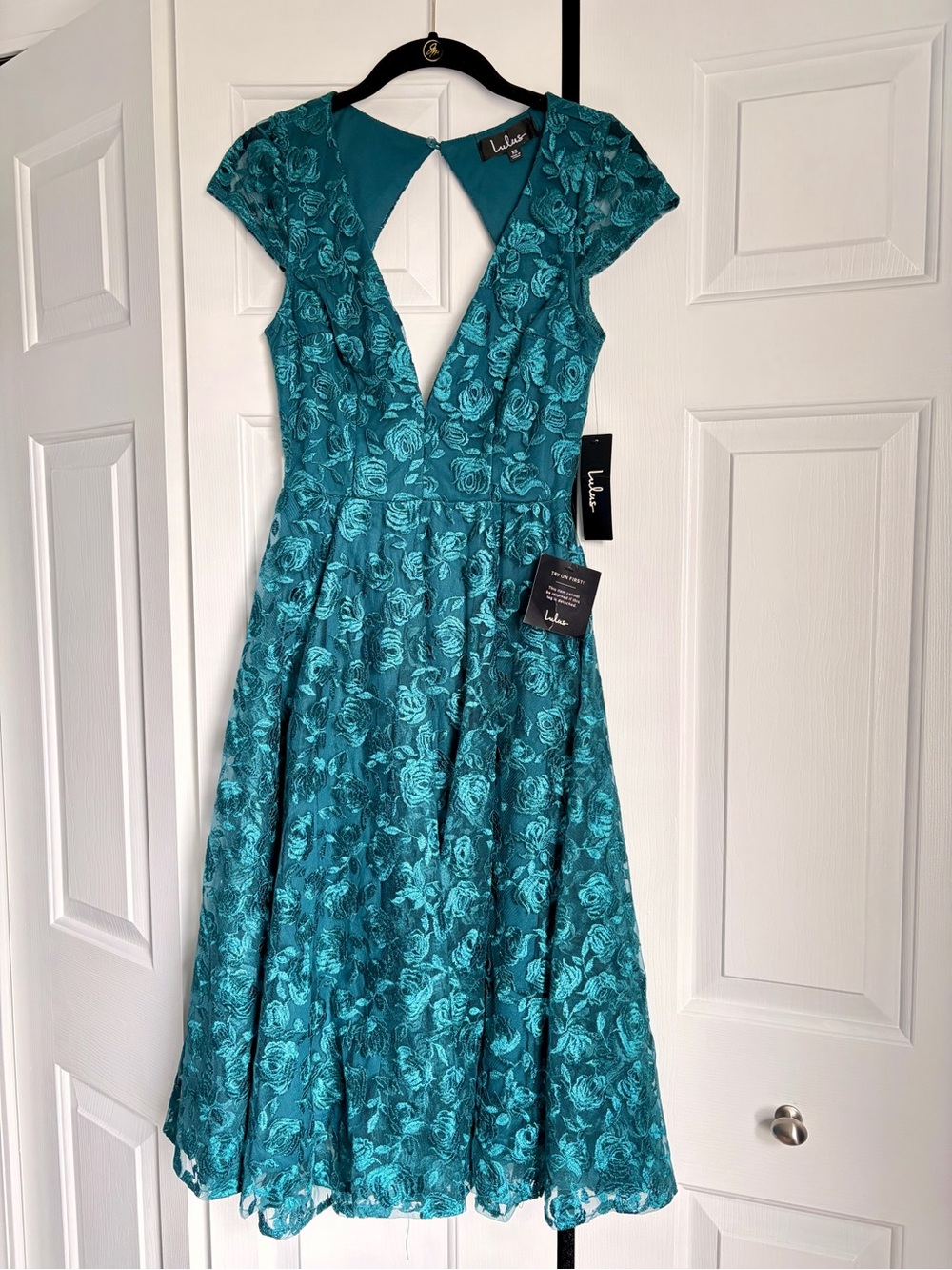 Lulu's XS Jacqueline Emerald Green Floral Embroidered Backless Midi Dress - Picture 4 of 6